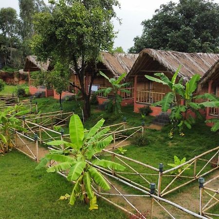 Waterfall Guesthouse Hampi Exterior photo